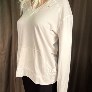 Nike - white lightweight pullover hoodie - L